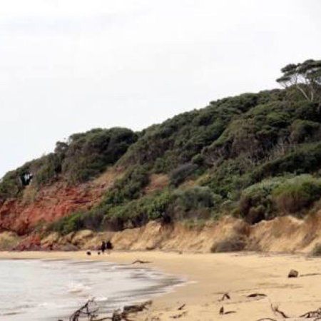 Red Rock Beach